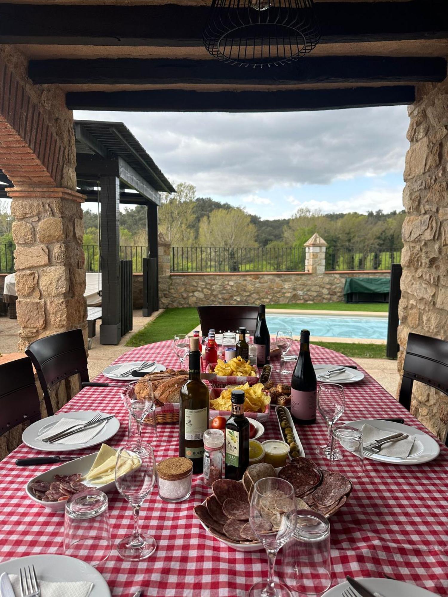 Cal Bisbe, Your Rural Holiday HomeCapmany エクステリア 写真