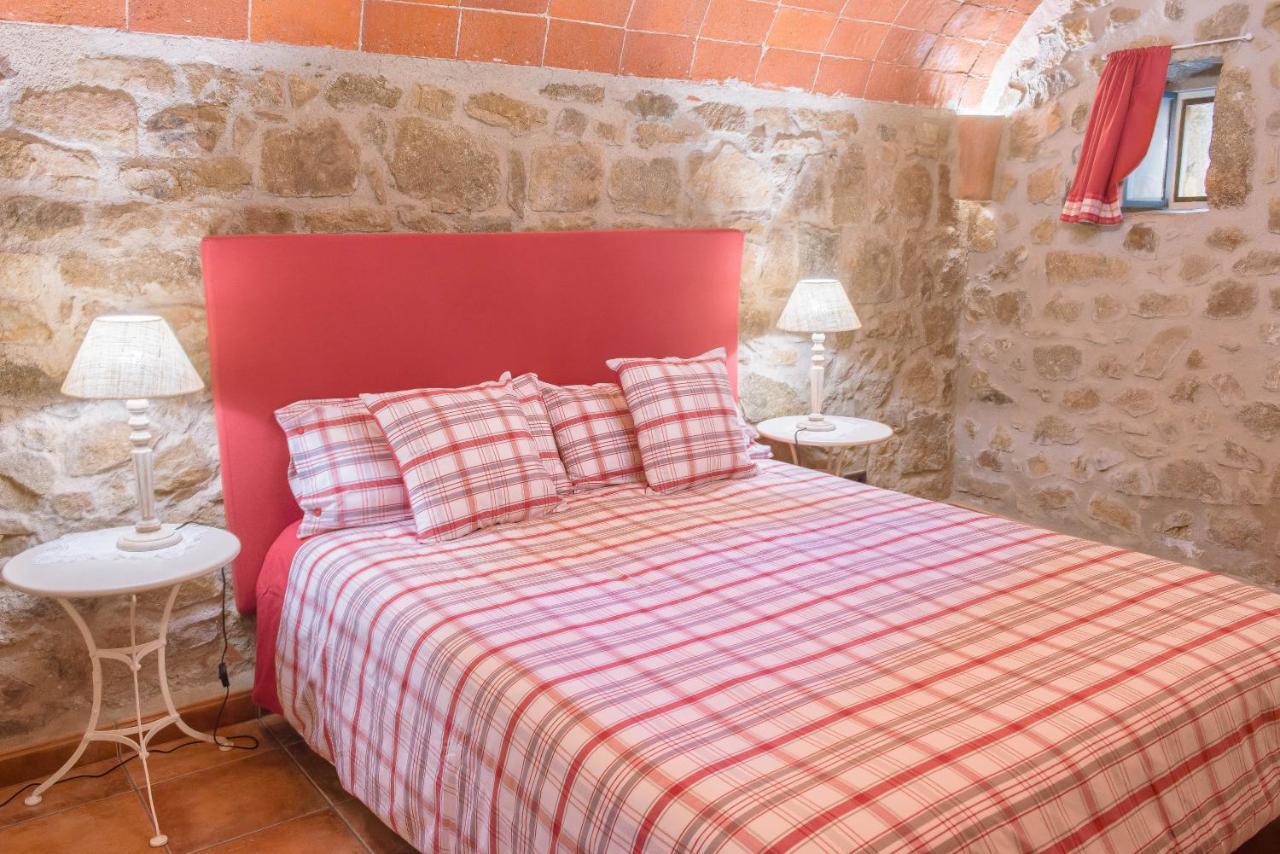 Cal Bisbe, Your Rural Holiday HomeCapmany エクステリア 写真