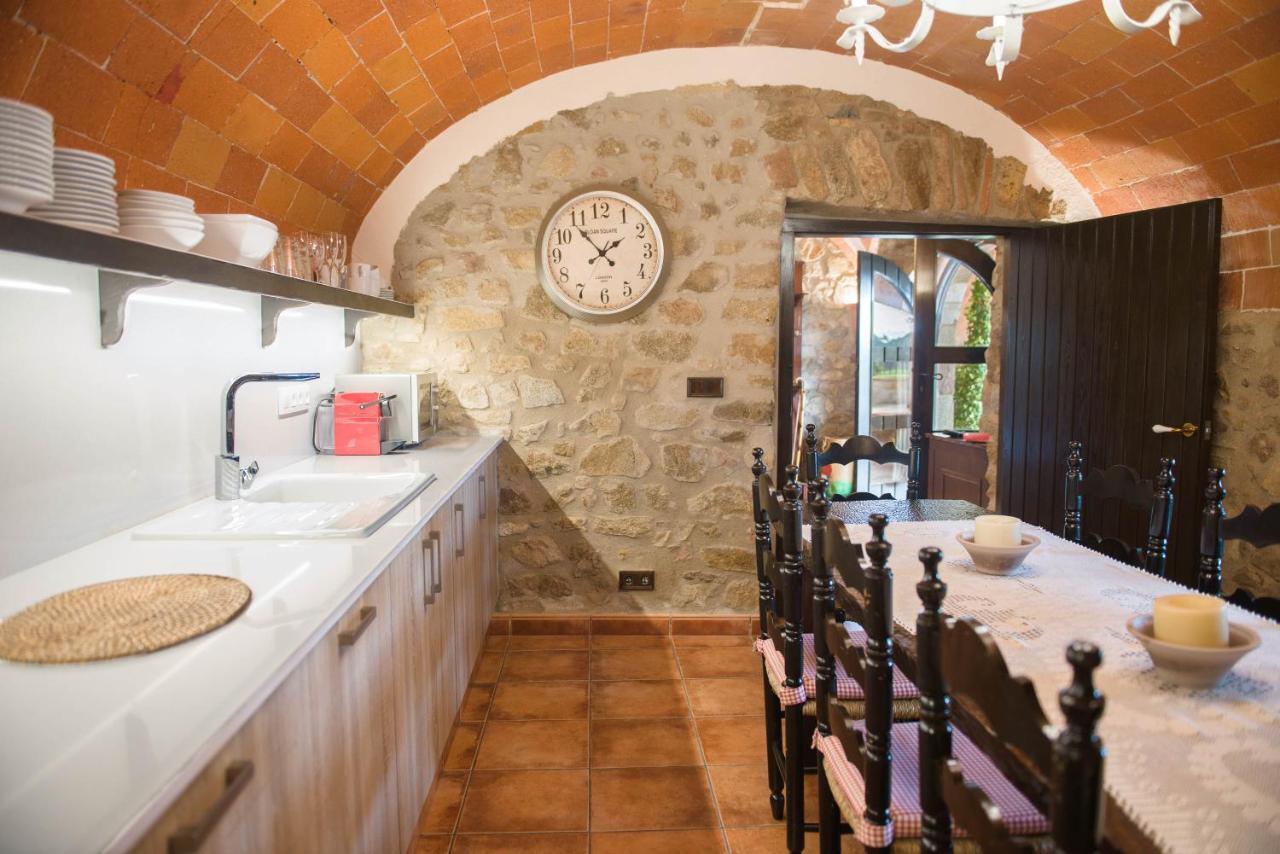 Cal Bisbe, Your Rural Holiday HomeCapmany エクステリア 写真